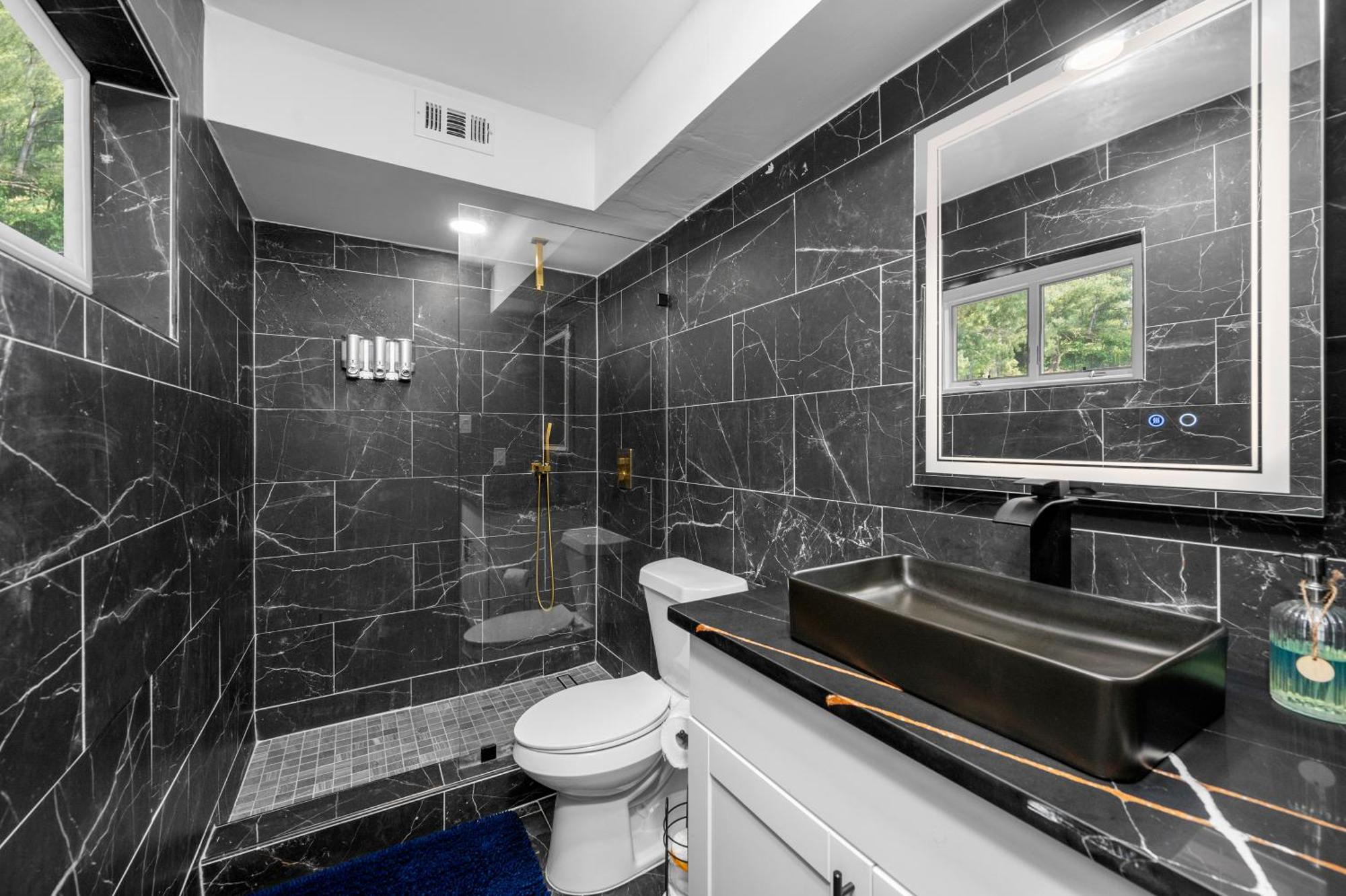 Modern Heights Apartment With Pool Houston Bagian luar foto